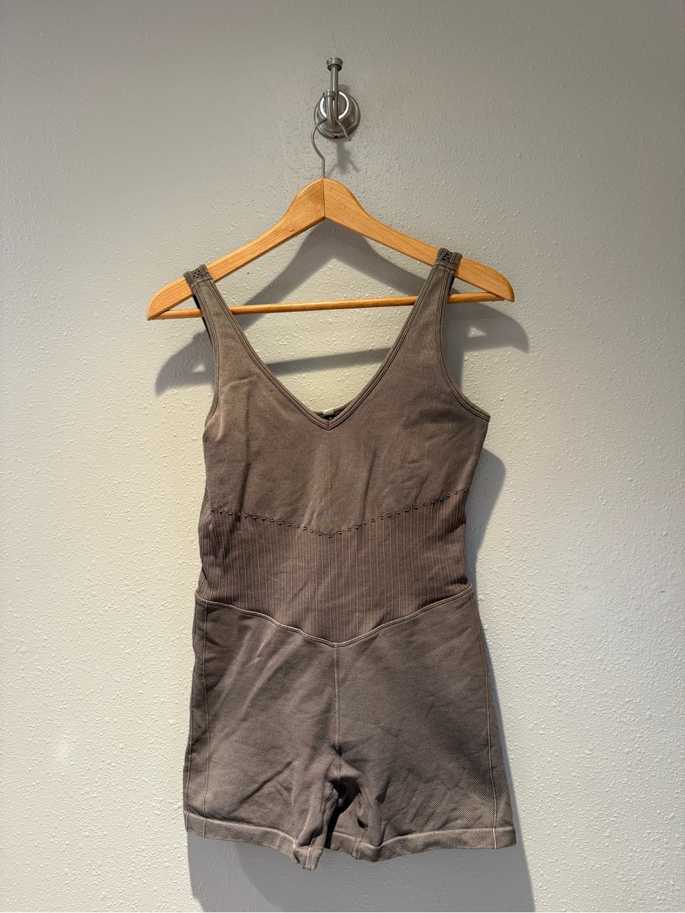 Brown Mineral Wash Athletic Romper V Neck Ribbed Seamless Onesie Gray Size Small
